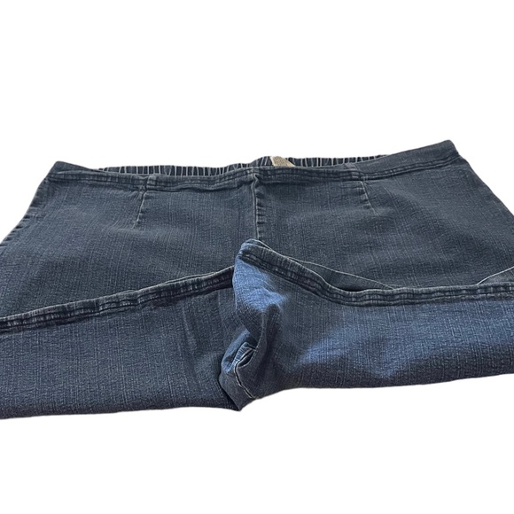 White Stag Jean Shorts size 22/24 - Picture 3 of 5